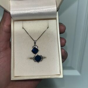 Elegant Silver and Blue Pendant Necklace